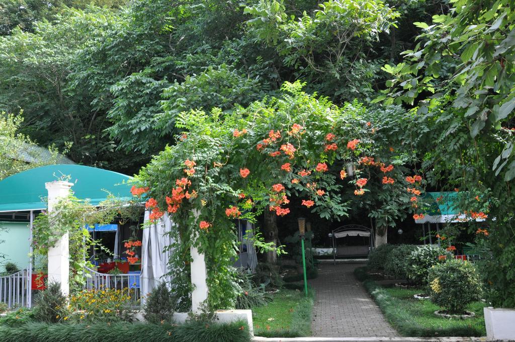 Hotel Captain โกนิโอ ภายนอก รูปภาพ