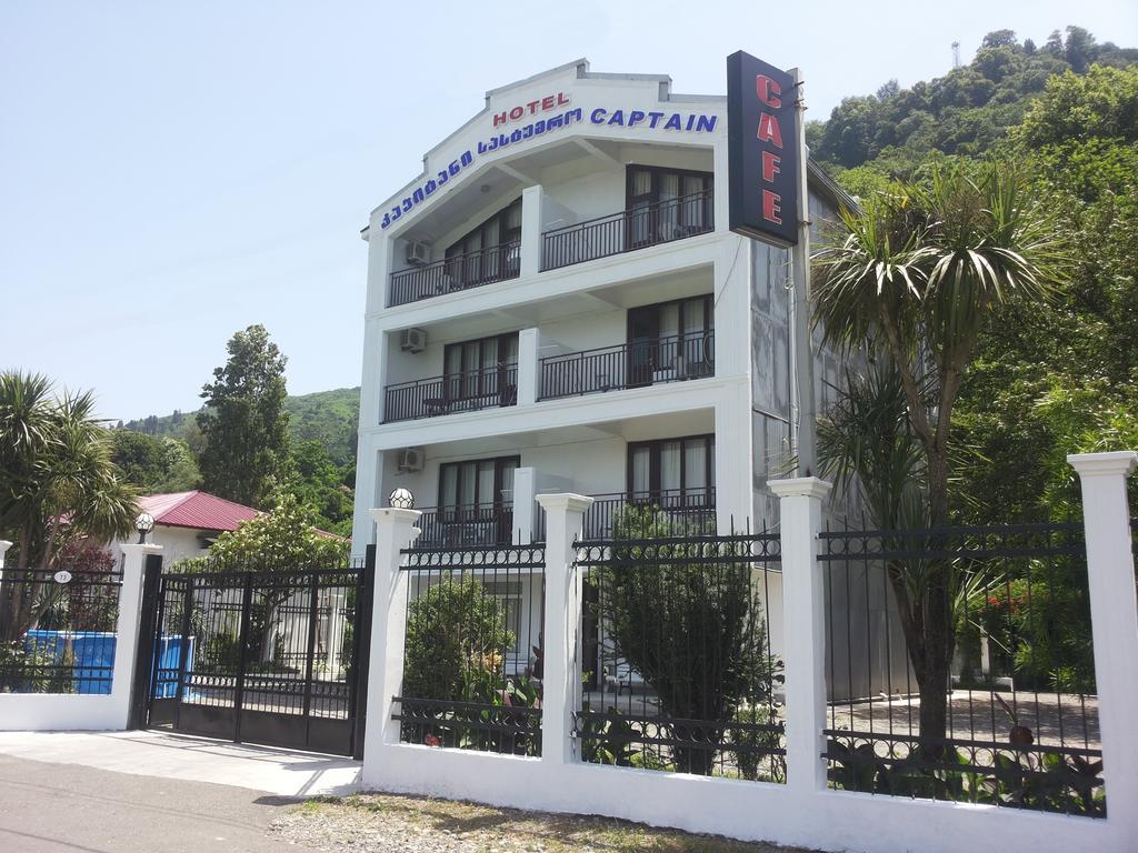 Hotel Captain โกนิโอ ภายนอก รูปภาพ