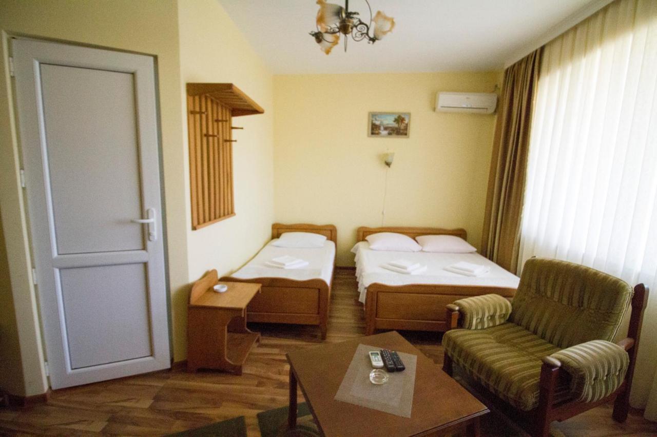 Hotel Captain โกนิโอ ภายนอก รูปภาพ