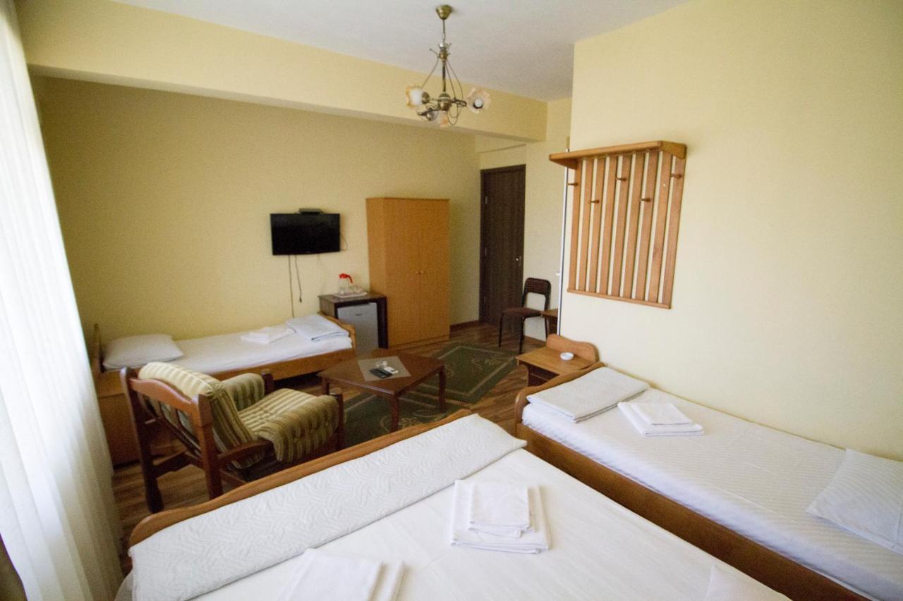 Hotel Captain โกนิโอ ภายนอก รูปภาพ